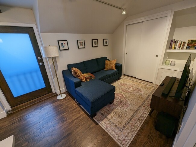 Building Photo - 1044 N Pennsylvania St