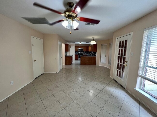 Building Photo - 2211 Ruffian Ln