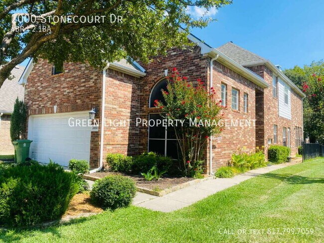 Building Photo - 2000 Stonecourt Dr