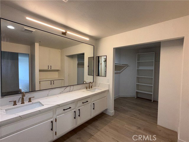 Building Photo - 260 Cagney Ln