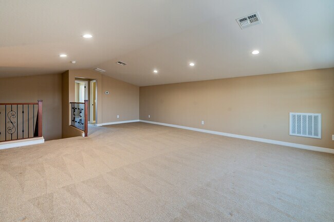 Building Photo - 28315 N Welton Pl