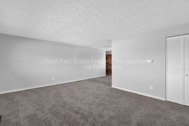 Building Photo - 1386 Rosehill Rd