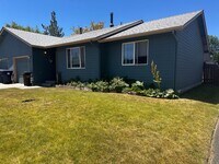Building Photo - 1037sw17