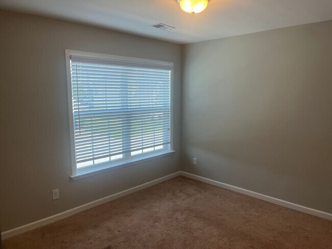 Building Photo - Available August 10th. Beautiful 4BR/3BA home available in Baker Plantation!