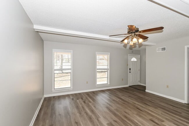 Building Photo - 3580 Bruton Pl