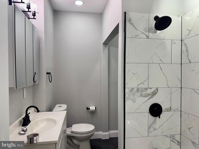 Building Photo - 2128 W 65th Ave