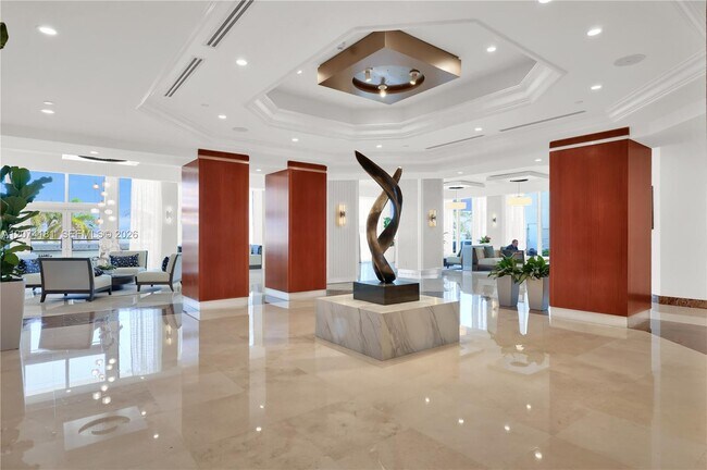Building Photo - 4775 Collins Ave