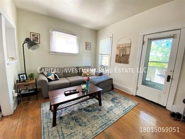 Building Photo - 470 E 300 S
