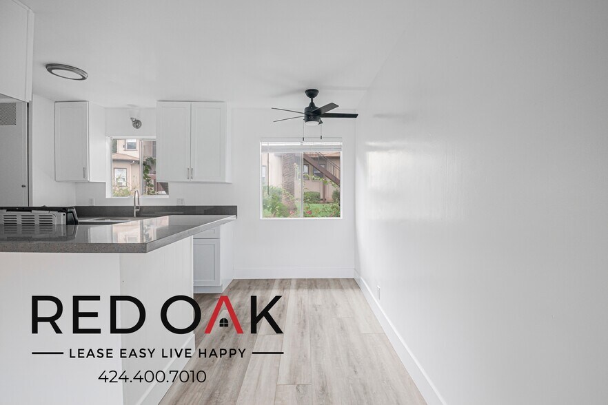 Building Photo - 630 N Cerritos Ave