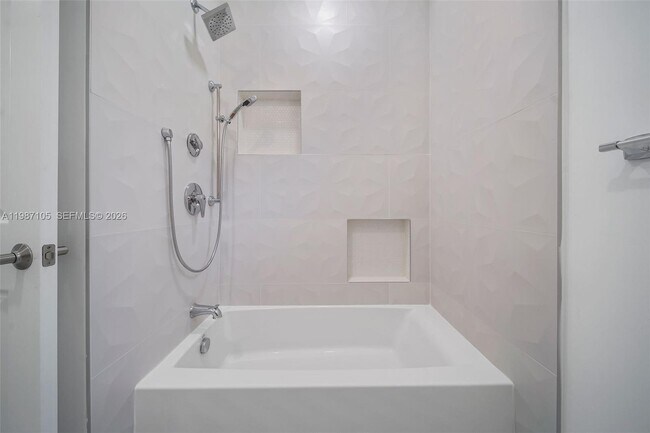 Building Photo - 174 Satin Leaf Dr