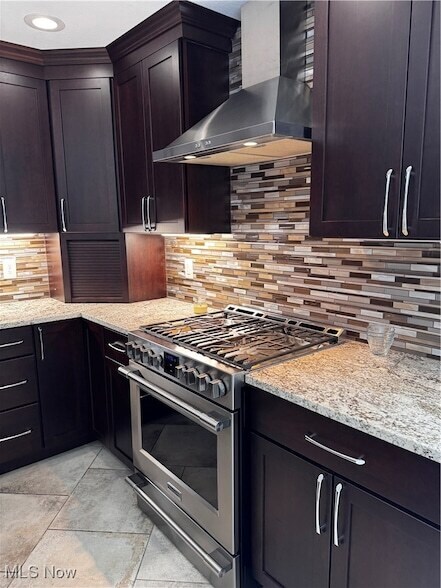 Building Photo - 7633 Hidden Valley Dr