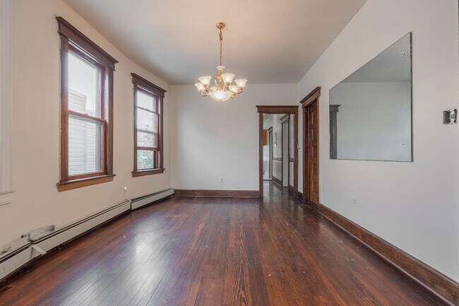 Building Photo - 70 Neptune Ave