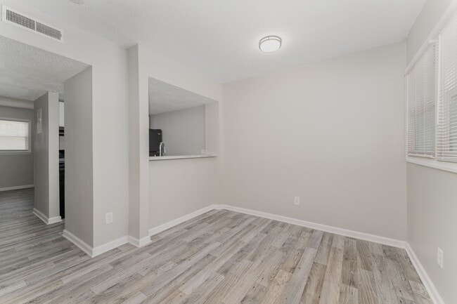 Building Photo - 723 Old Liberty Rd