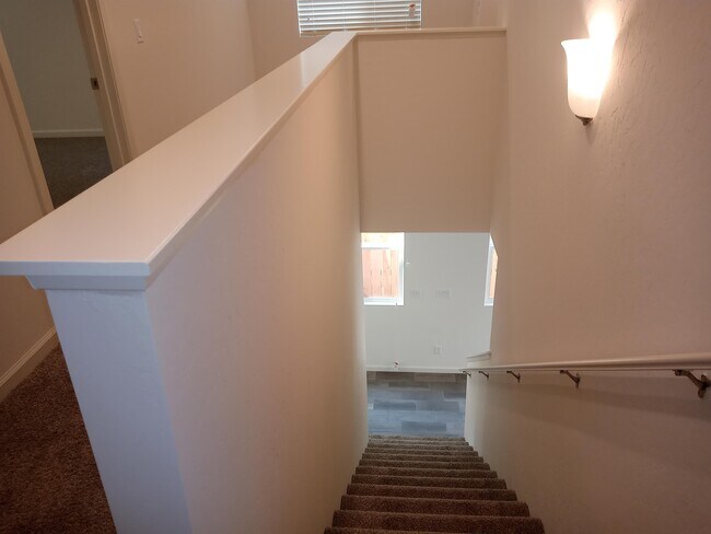 Building Photo - 1945 Kelly Ln