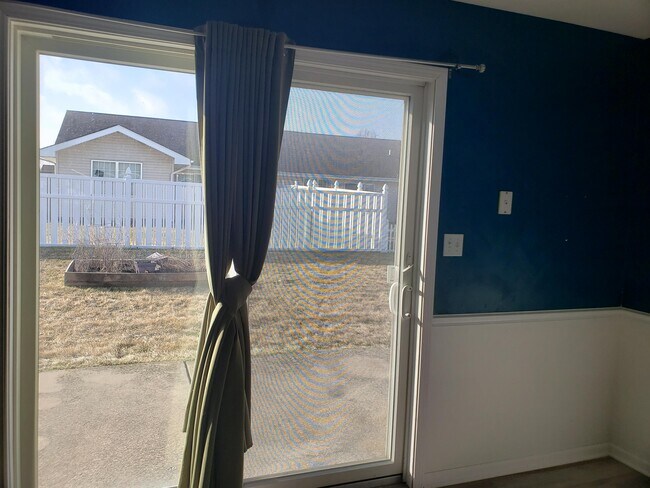 Building Photo - 5809 Phillips Rd