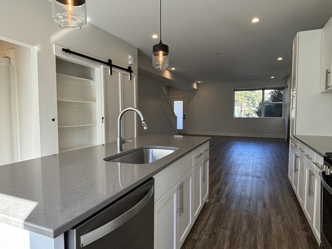 Building Photo - 56 Central Greens Blvd