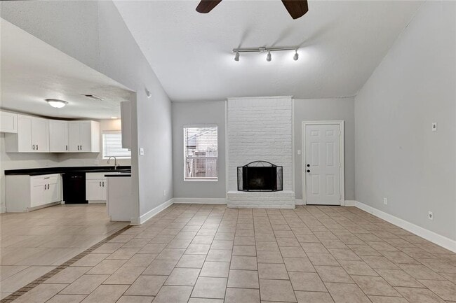 Building Photo - 16003 Birch Vale Dr