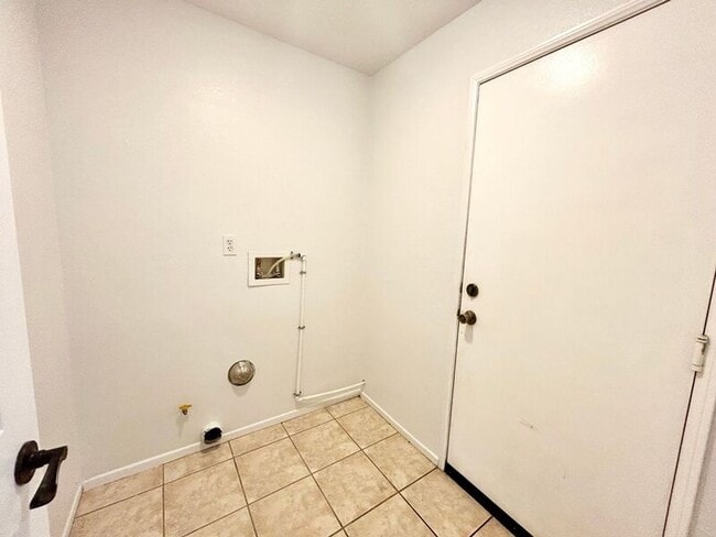 Building Photo - 15624 Choctaw Ct