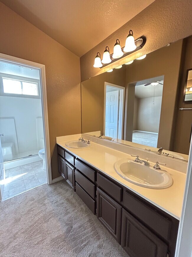 Building Photo - 2412 Hooftrail Way