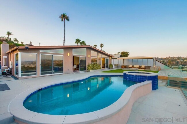 Building Photo - 4957 Pacifica Dr