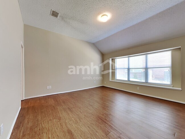 Building Photo - 1307 Rabbit Rdg