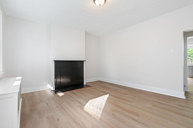 Building Photo - Charming 2 bedroom home in Turtle Creek av...