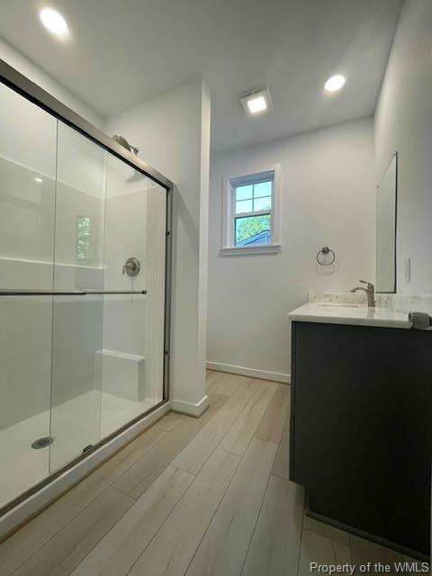 Building Photo - 884 Cascade Dr