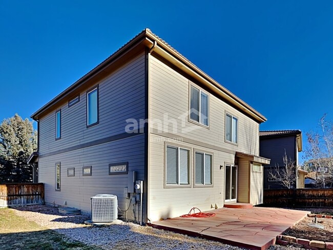 Building Photo - 4892 Waldenwood Dr