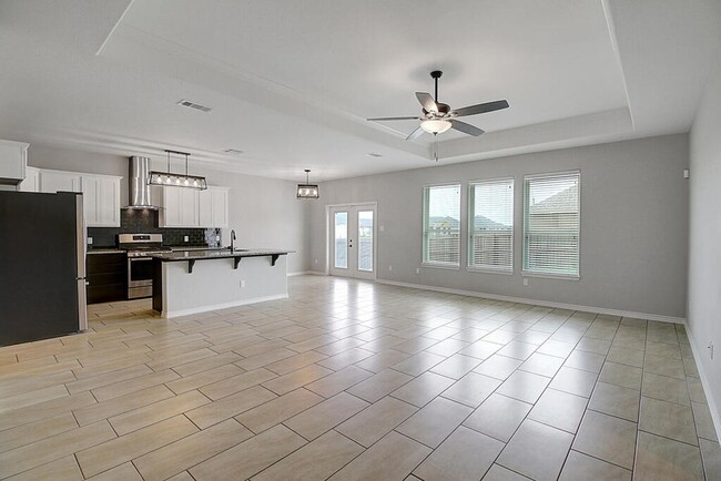 Building Photo - 3502 De Zavala St