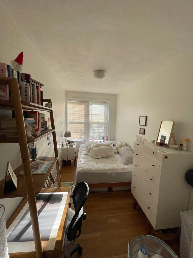 Building Photo - 15 Revere St