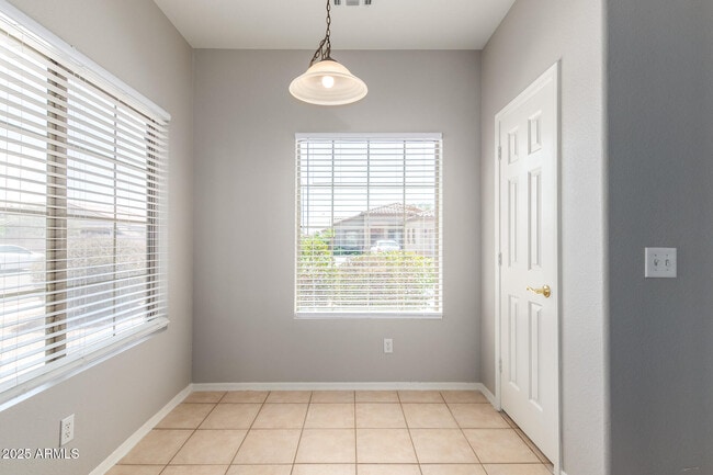Building Photo - 6258 S Nash Way