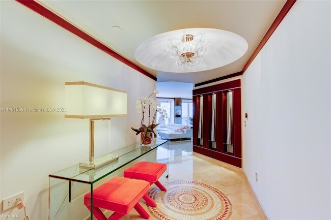 Building Photo - 3 br, 3.5 bath Condo - 4775 Collins Ave Ap...