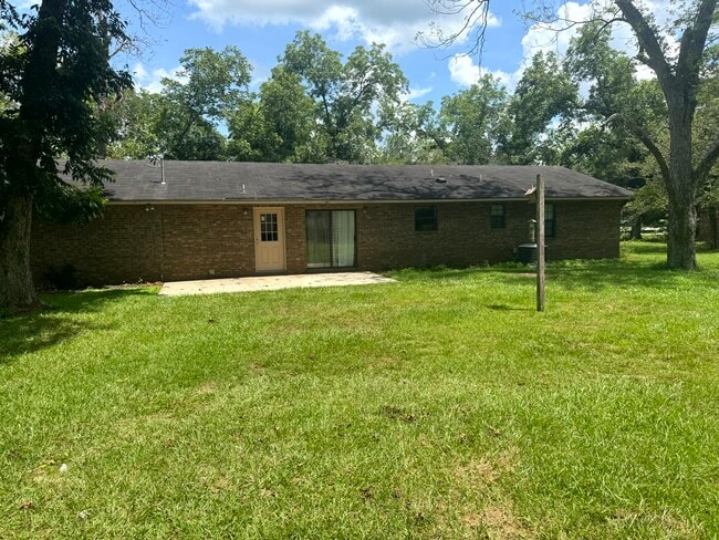 Building Photo - 105 Rabun Ave
