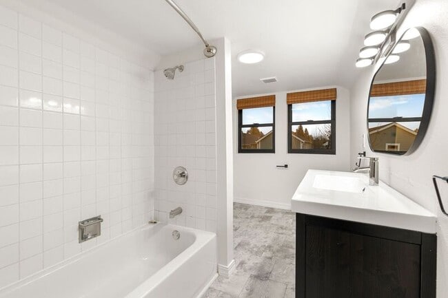 Building Photo - 8606 N Seward Ave