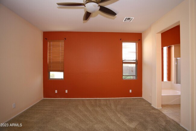 Building Photo - 779 E Mead Dr