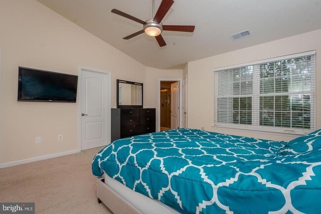 Building Photo - 7349 Mockingbird Cir