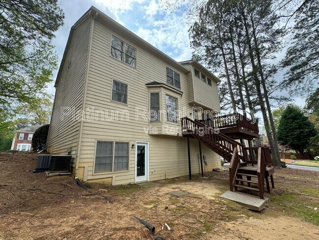 Building Photo - 11670 Dunhill Pl Dr