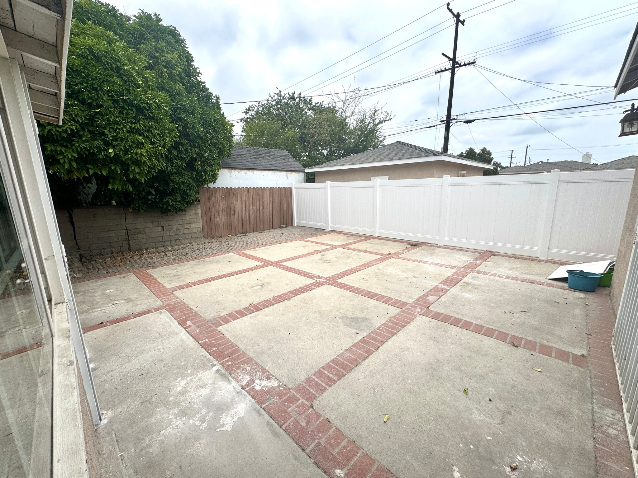 Building Photo - 11720 Utah Ave