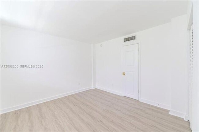 Building Photo - 750 NE 64th St