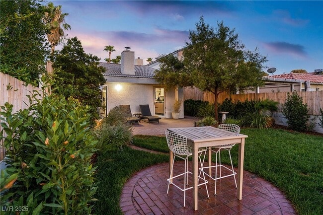 Building Photo - 3027 Bel Air Dr