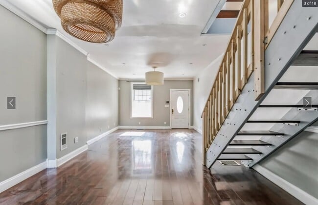 Building Photo - 423 N 5th St