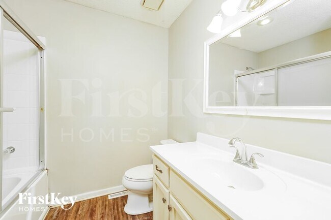 Building Photo - 2035 NE Cookson Ct