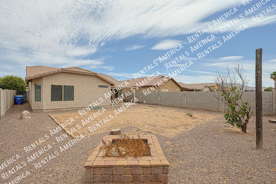 Building Photo - 6814 S 36th Ln