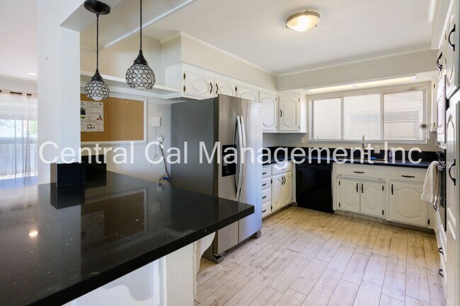 Building Photo - 3100 Baylor St