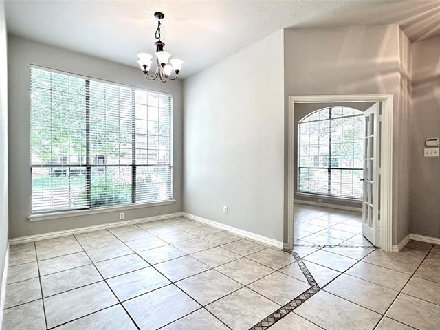 Building Photo - 256 White Dr