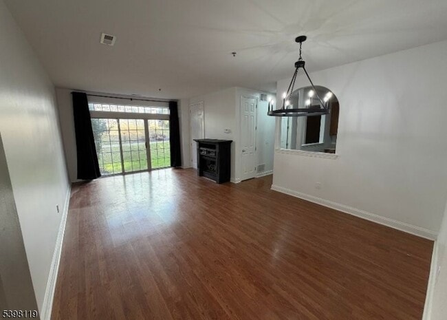 Building Photo - 225 Windmill Ct