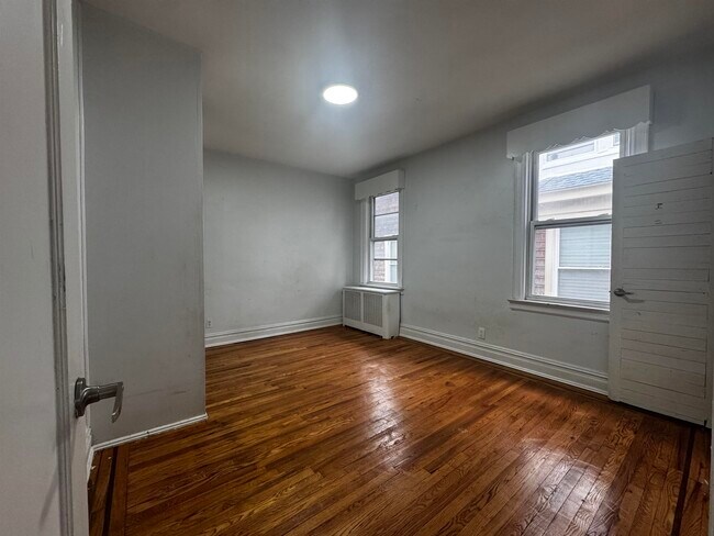Building Photo - 290 Fulton Ave