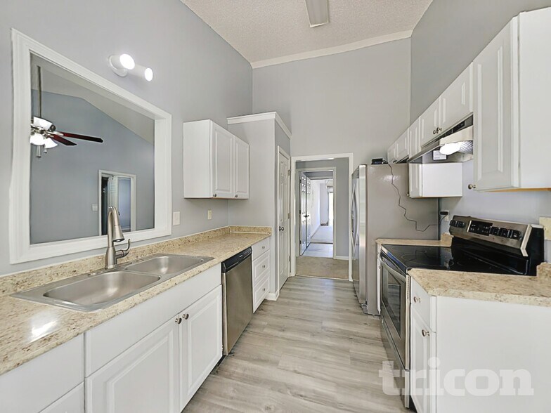 Building Photo - 309 Lokey's Ridge Rd