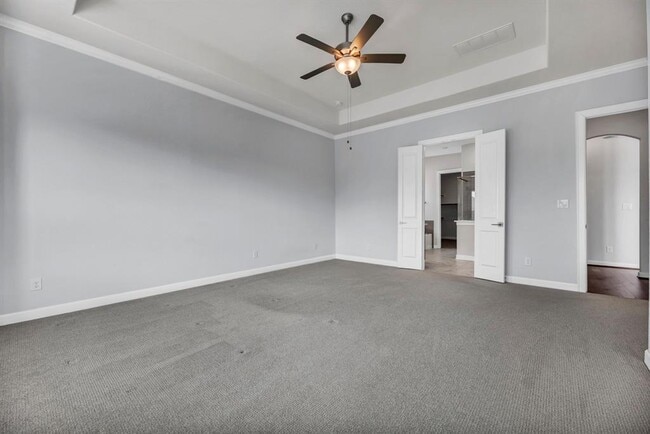 Building Photo - 252 Sabino Dr