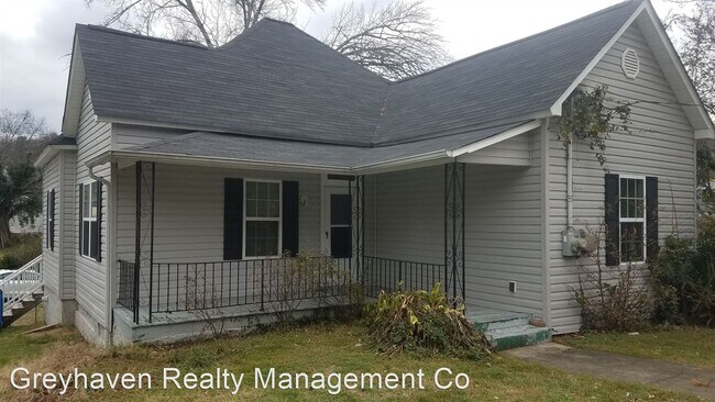 Primary Photo - 3 br, 1 bath House - 701 N Market Street